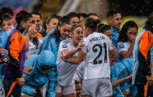 Real Madrid vence al Barcelona por primera vez en el futbol femenil