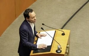 Sheinbaum debería concentrarse en su gobierno y no en la grilla electoral: Clemente Castañeda