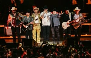 Grupo Firme cancela presentación en California por problemas con sus visas