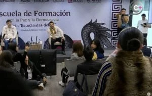 “Está la derecha detrás”: esto dijo Noroña de la estudiante de la UAEM que lo cuestionó (Video)
