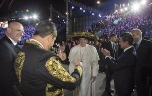 Peña Nieto reaparece para dar su pésame por la muerte del papa Francisco