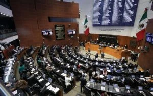 Senadores reciben minuta de la Ley General de Extorsión