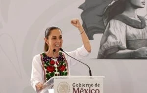 Sheinbaum reprueba redadas en EU y propone una reforma migratoria integral