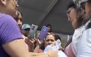 Gobierno de Armenta buscó silenciar a víctimas de violencia vicaria en acto de Sheimbaum: colectivas