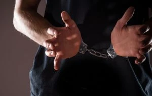Detienen a menor desaparecido en Nuevo León; confesó estar “en el jale con el cártel”
