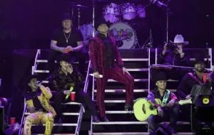 Grupo Firme cancela un concierto en EU, alega que administración Trump les suspendió las visas