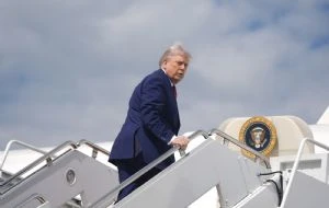 Entran en vigor las nuevas restricciones de viaje de Trump para ciudadanos de estos países