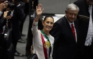 Reclamo heredado: Sheinbaum relata en su libro que AMLO no quería que asumiera el pleito con España