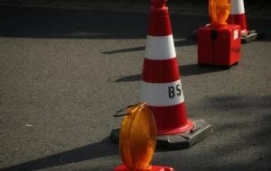 Sacerdote atropella a trailero y se arrodilla a rezar por él en plena carretera de Zacatecas