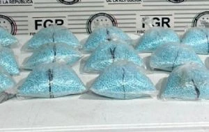 Decomisan 200 mil pastillas de fentanilo en un autobús de Sonora; hay dos detenidos