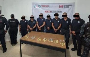 Detienen a policías de Frontera Comalapa; los acusan de vender droga