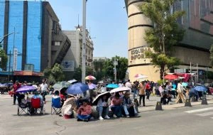Sin acuerdo con la CNTE por exigencia aumento salarial de 100%: Segob