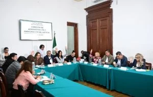 Avanzan iniciativas para castigar “pinchazos” en la CDMX