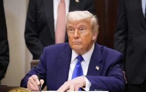 Trump firma acuerdo para reducir los precios de medicamentos; estima una rebaja de hasta el 80%
