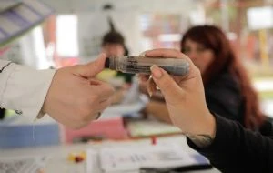 Con burlas y acusaciones, Morena y oposición se adjudican triunfos electorales en Durango y Veracruz