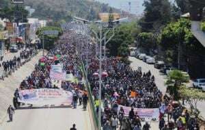 Alcaldes y comisarios marchan para exigir a Evelyn Salgado mejoras en obras, salud y vialidades