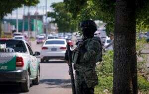 Guardia Nacional y civiles armados se enfrentan en Culiacán