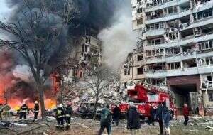 Al menos 11 muertos y 37 heridos en un ataque ruso contra un supermercado de Donetsk