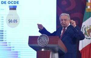 AMLO presume que México es el segundo país de la OCDE con la electricidad más barata