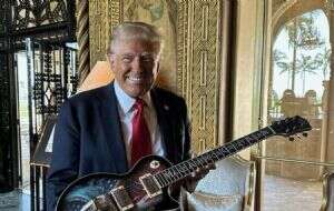 Donald Trump ahora venderá guitarras con precios de hasta 10 mil dólares