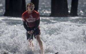 Alan Cleland se convierte en el primer surfista mexicano que gana el US Open (Video)