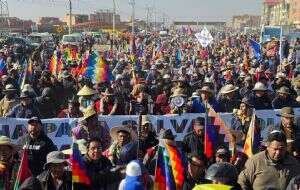 Marcha liderada por Evo Morales ingresa a La Paz en medio de presiones al Gobierno de Luis Arce