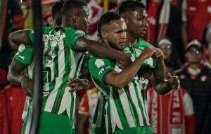 El mexicano Efraín Juárez lleva a la final del futbol colombiano al Atlético Nacional