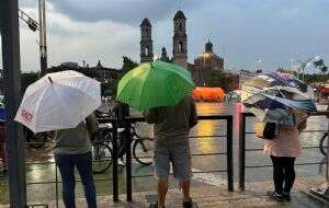 Frente frío y onda tropical 20 intensificarán lluvias de viernes a lunes en estas entidades