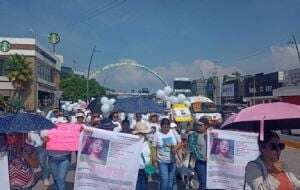 Marchan por la desaparición de dos hombres y una mujer en Chiapa de Corzo