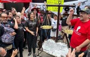 Colocan memorial en apoyo a juzgadores que declinaron laborar tras la reforma al PJF (Video)