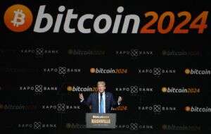 Bitcoin supera los 100 mil dólares por primera vez mientras continúa repunte tras elección de Trump