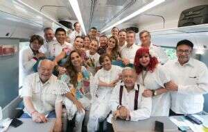 AMLO y Sheinbaum inauguran el Tren P’atal, diseñado para viajes largos y nocturnos