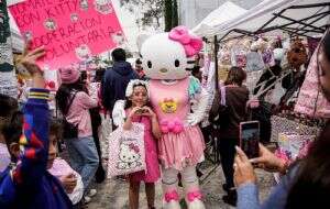 A sus 50 años, Hello Kitty tiene todo un imperio mexicano