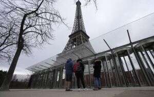 Por tercer día consecutivo la Torre Eiffel está cerrada por la huelga de empleados