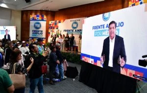 “No me van a doblar”: así reaccionó García Cabeza de Vaca ante la decisión del Tribunal Electoral