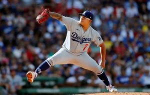 Termina el castigo de Grandes Ligas para Julio Urías