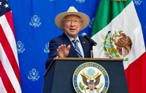 La Cancillería responde con una nota diplomática a las críticas de Ken Salazar