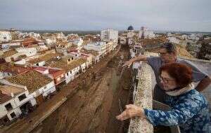 “El ruido del agua lo tenemos grabado a fuego”, dice sobreviviente de las inundaciones en España