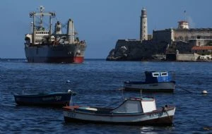 Cuba recibe mil 600 toneladas de ayuda humanitaria procedente de México y Uruguay