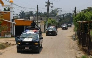 Abandonan cabeza humana, un cuerpo decapitado y narcomensajes en Tabasco