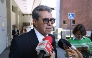 Monreal defiende a Zenyazen Escobar tras su discusión con diputado priista: 