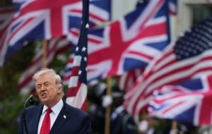 Trump dice que bloqueo naval es más efectivo que bombardear Irán: 