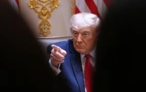 Trump desmiente reportes de que Irán dejó la mesa de negociaciones para poner fin a la guerra