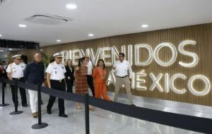Sheinbaum entrega la primera fase de la remodelación del AICM