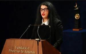 Muere la artista franco-iraní Marjane Satrapi, autora de 