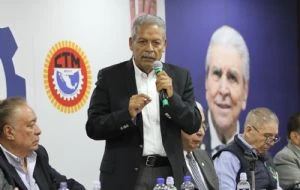 Tereso Medina en busca de la dirigencia cetemista: No podemos tener la CTM al servicio de un partido