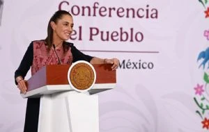 “No vean TV Azteca”: Sheinbaum; anuncia premio al “mitómano de la semana”
