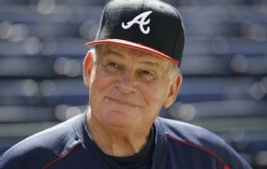 Bobby Cox, mánager de los Bravos que ganaron la Serie Mundial de 1995, fallece a los 84 años