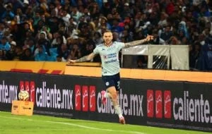 Cruz Azul remonta para vencer a Pumas y conquistar su décimo título en la Liga MX (Video)