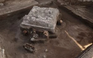 El INAH descubre altar y ofrendas a 300 metros de la zona arqueológica de Tula
